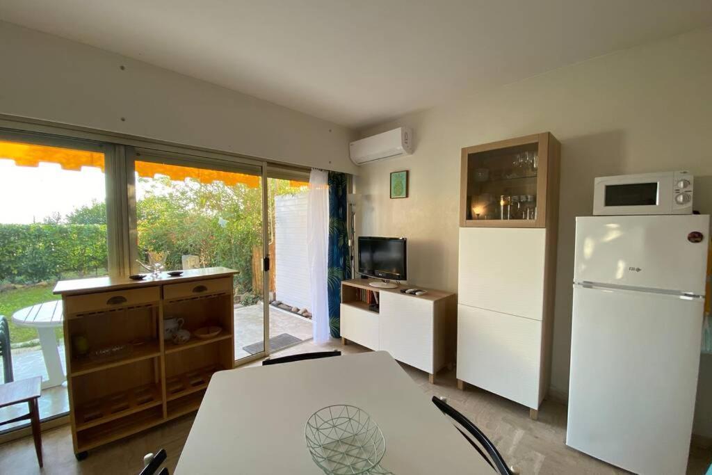 C037-Nice Studio With Garden And Parking - Near Beach كان المظهر الخارجي الصورة